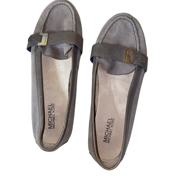 Michael Kors 8.5M Women Loafers Moccasin ME14E Gray Leather Upper Rubber Outsole - Picture 1 of 3